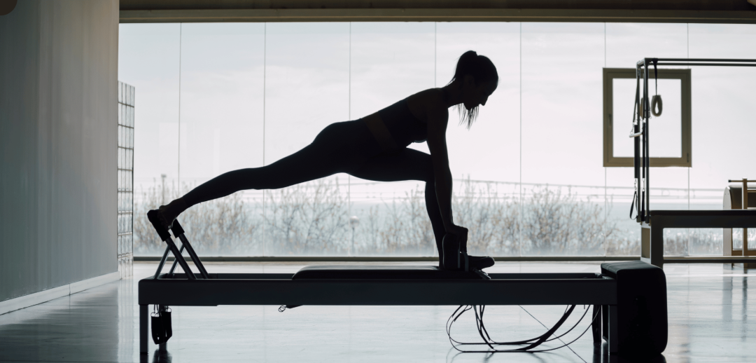 Del Reformer al Rendimiento: Cómo el Pilates Revoluciona el Entrenamiento de Fuerza y Movimiento